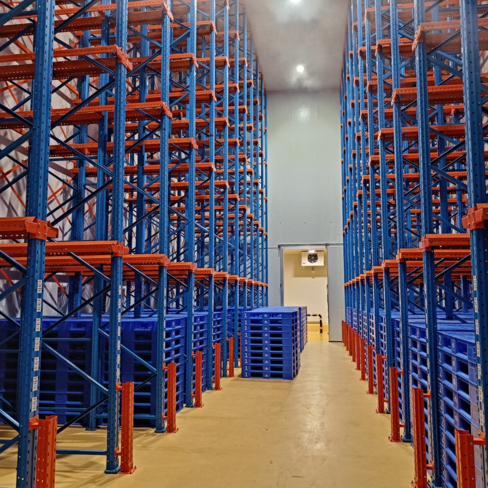 Maximizing Warehouse Efficiency with Drive-in Pallet Racking System: A High-Density Storage Solution Tailored for Your Palletized Products and Forklifts